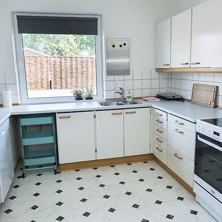 Apartment Molvangvej 2 *